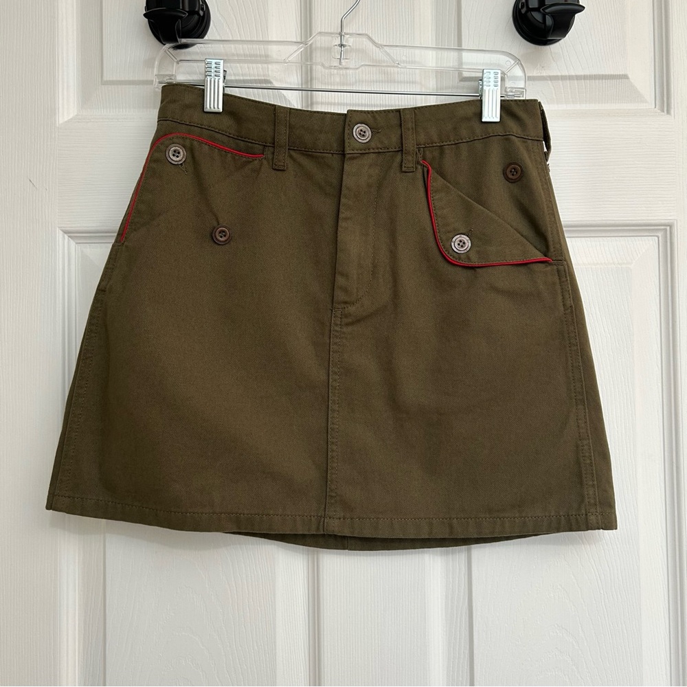 Stylish Olive Green Skirt with Red Accents